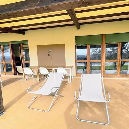 Sole Vino, Fabulous Pool, Fantastic Area, Sleeps Up To 15persons Villa *