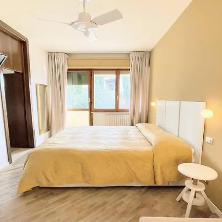 Sole Vino, Fabulous Pool, Fantastic Area, Sleeps Up To 15persons Villa Belvedere (Perugia)