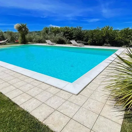 Sole Vino, Fabulous Pool, Fantastic Area, Sleeps Up To 15persons Belvedere (Perugia)