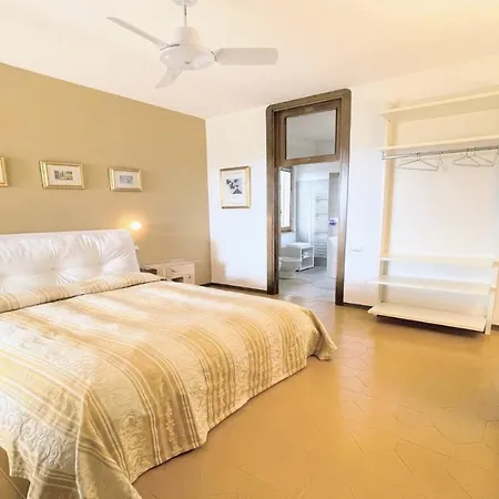 Sole Vino, Fabulous Pool, Fantastic Area, Sleeps Up To 15persons וילה *