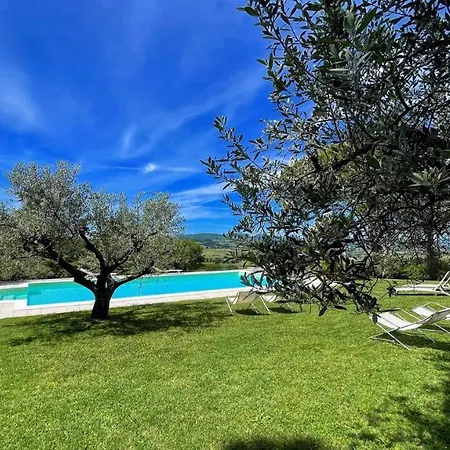 Sole Vino, Fabulous Pool, Fantastic Area, Sleeps Up To 15persons וילה Belvedere (Perugia)