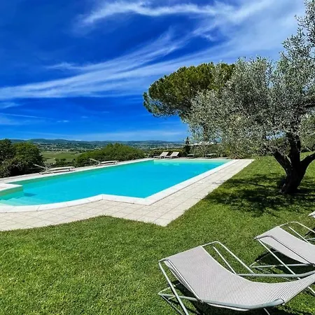 Sole Vino, Fabulous Pool, Fantastic Area, Sleeps Up To 15persons וילה Belvedere (Perugia)