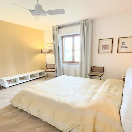 Sole Vino, Fabulous Pool, Fantastic Area, Sleeps Up To 15persons Belvedere (Perugia)