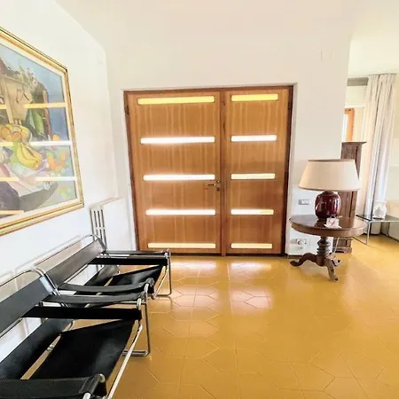 Sole Vino, Fabulous Pool, Fantastic Area, Sleeps Up To 15persons וילה