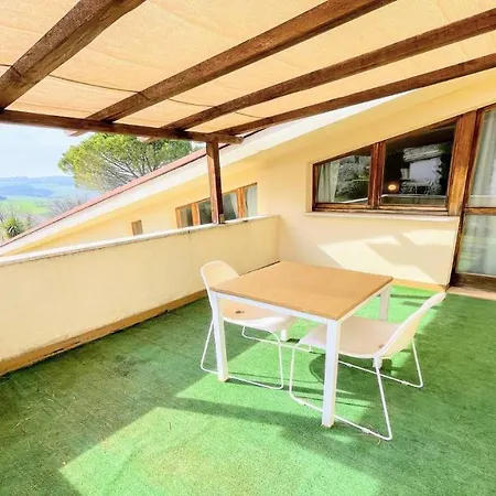 Sole Vino, Fabulous Pool, Fantastic Area, Sleeps Up To 15persons *