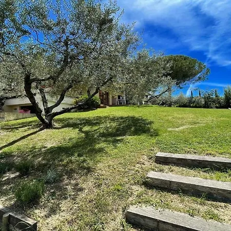 Sole Vino, Fabulous Pool, Fantastic Area, Sleeps Up To 15persons Villa *